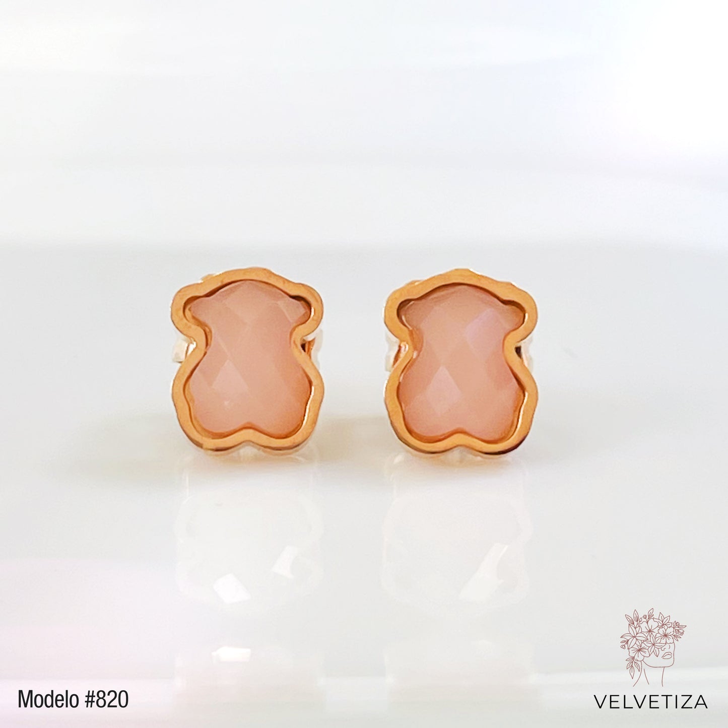 Aretes 820