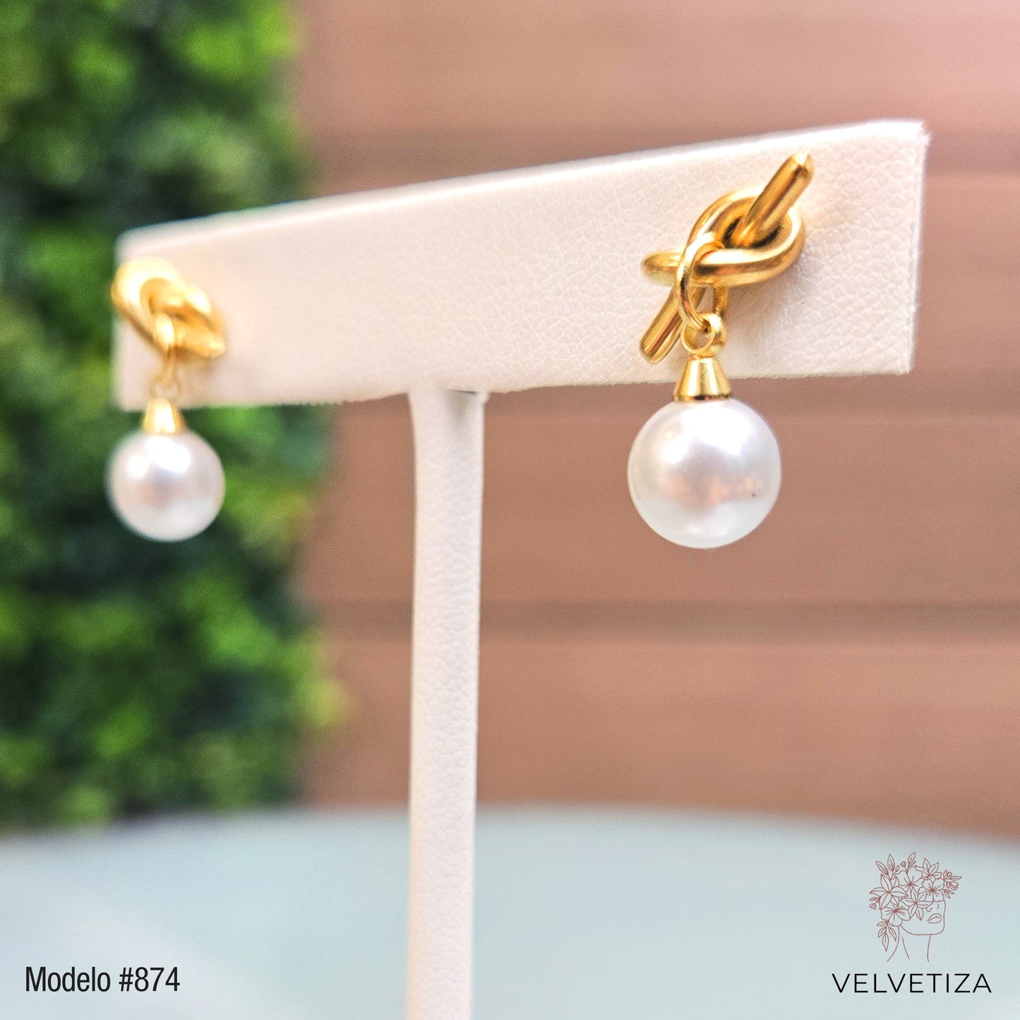 Aretes 874