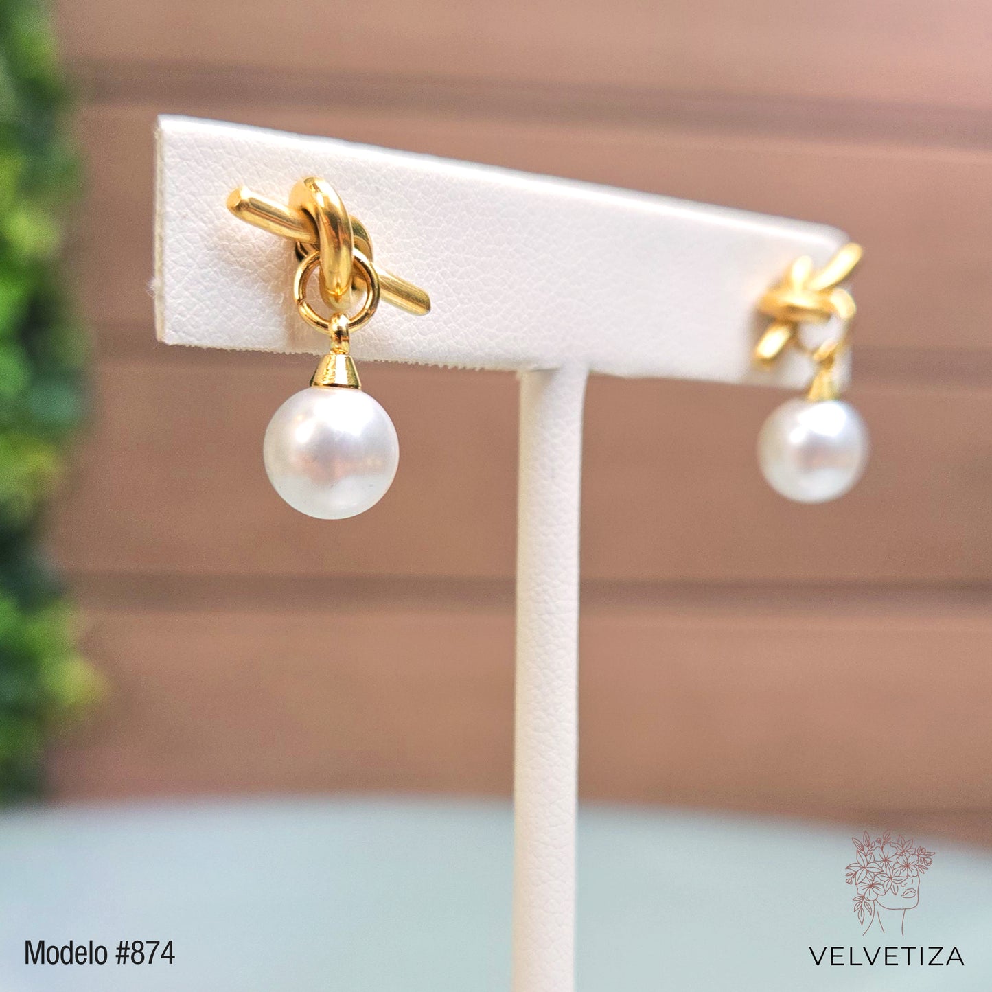 Aretes 874