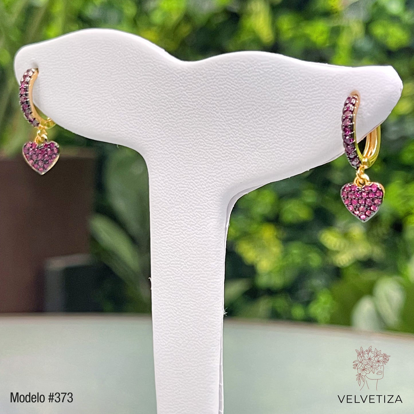 Aretes 373